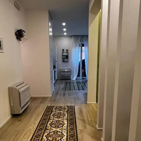 Апартаменты The House